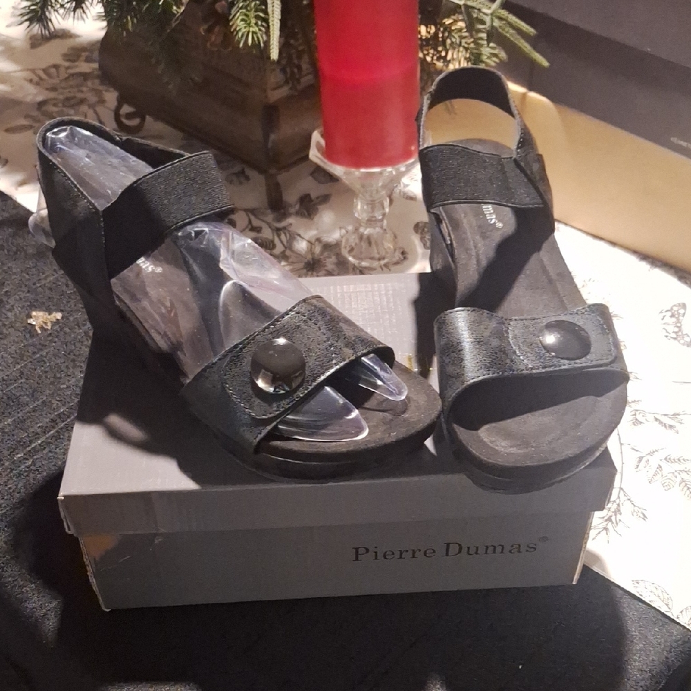 Pierre Dumas Black Strappy Sandals